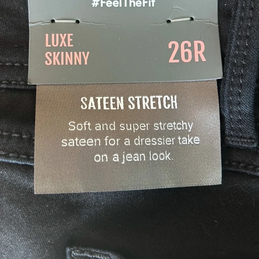 Torrid Luxe Mid-Rise Skinny Jeans Sateen Stretch size 26R New w tags - Picture 7 of 9